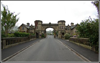 The arch between the lodges on Hall Drive